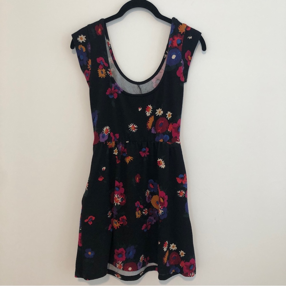 Black Floral Dress with Pockets - Picture 4 of 7